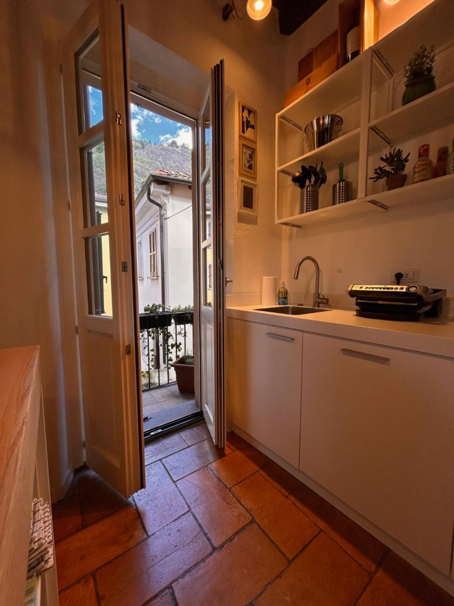 Casa Vacanze Viacoloniola37 Como Buitenkant foto