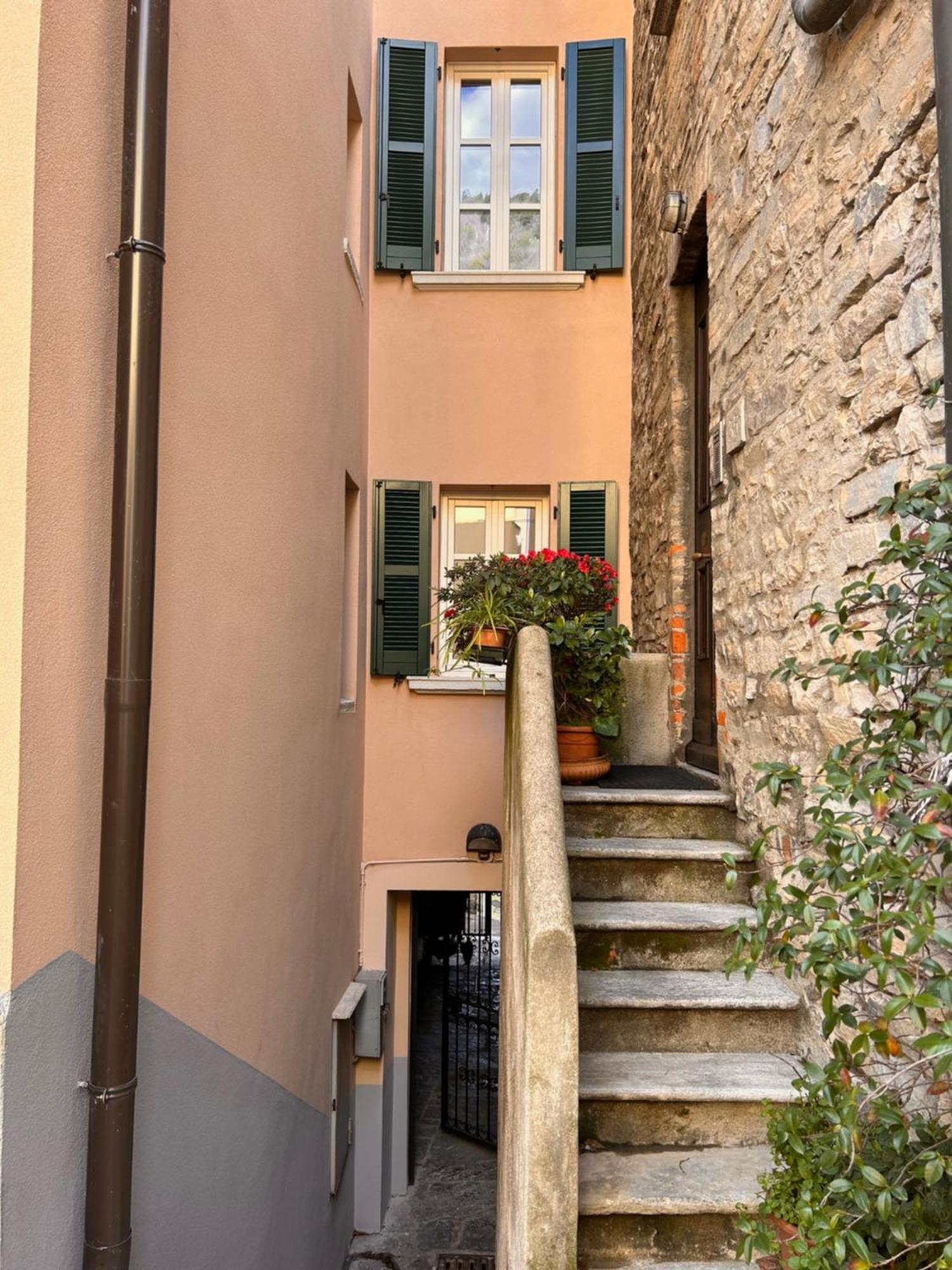 Casa Vacanze Viacoloniola37 Como Buitenkant foto